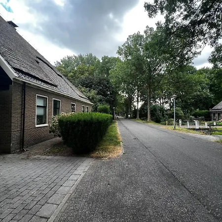 Guest In Thatched Westfrisian 1878 * Zwaag